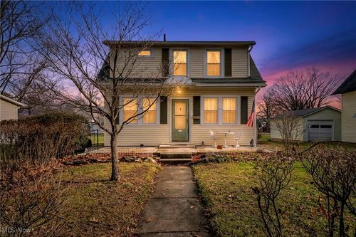 222 Union St, Wellington, OH, 44090-1015 | Card Image