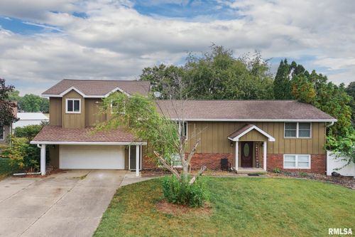 207 Heritage Ct, Delavan, IL, 61734-9207 | Card Image