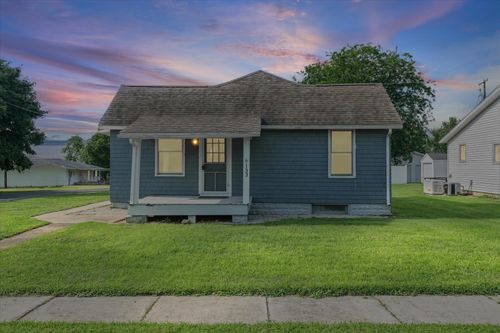133 E Illinois St, Sibley, IL, 61773-9524 | Card Image