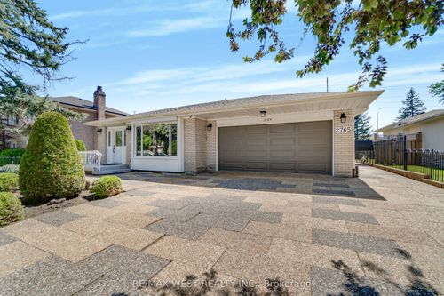 2765 Bushland Cres, Mississauga, ON, L5J1X8 | Card Image
