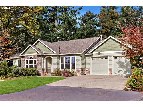 6045 Sw Haines St, Portland, OR, 97219-7045 | Card Image