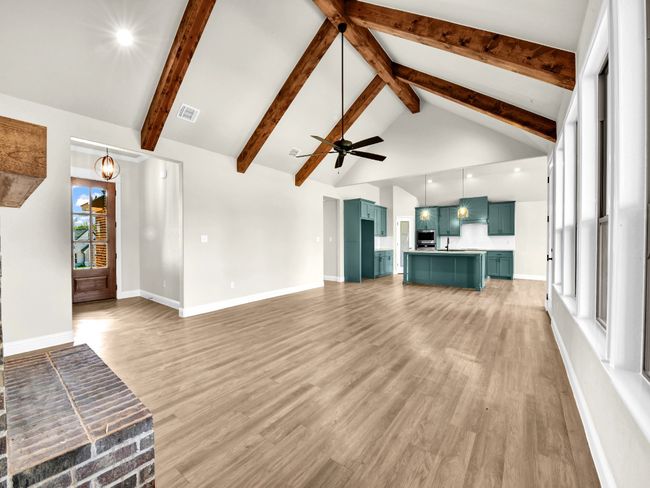 10008 Valley Oak Ct, House other with 4 bedrooms, 2 bathrooms and null parking in Springtown TX | Image 6