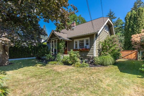 2730 Maple St, Abbotsford, BC, V2S3Y6 | Card Image