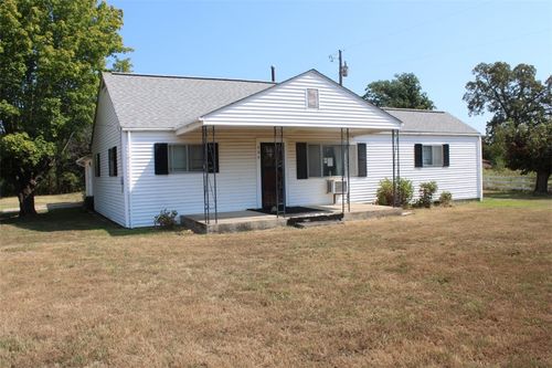 404 Cedar St, Marshall, AR, 72650-7737 | Card Image