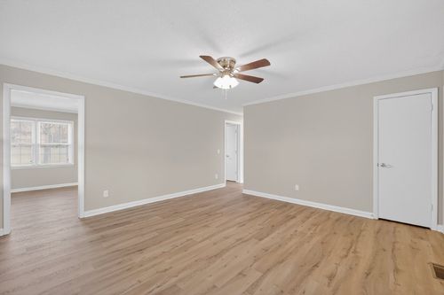 1404 N Main St, Shelbyville, TN, 37160-2381 | Card Image