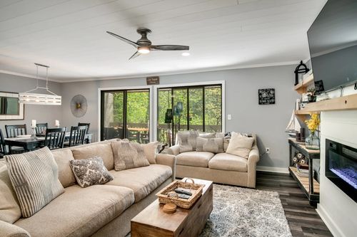 b-151 Overlook Rd, Sapphire, NC, 28774-9782 | Card Image