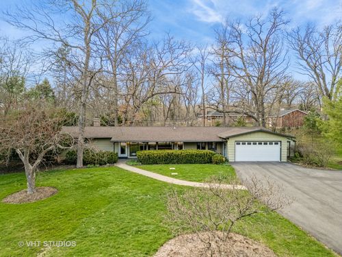 592 Eton Dr, North Barrington, IL, 60010-2049 | Card Image