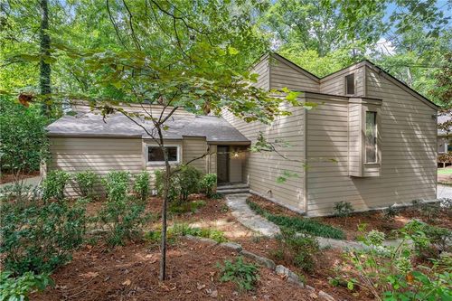 3771 Club Dr Nw, Kennesaw, GA, 30144-2020 | Card Image