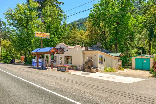 26876 Highway 62, Trail, OR, 97541-9413 | Card Image
