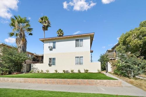  Sherman Way, Sun Valley, CA, 91352 | Card Image