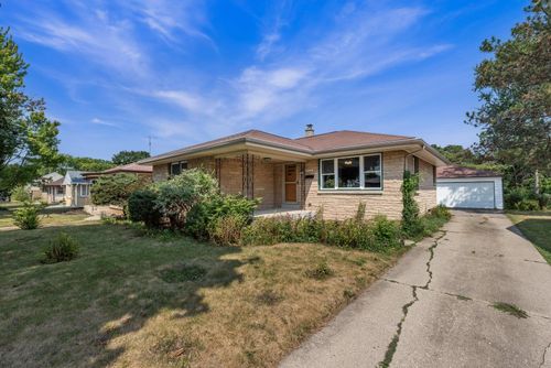 4126 N 80th St, Milwaukee, WI, 53222-1907 | Card Image