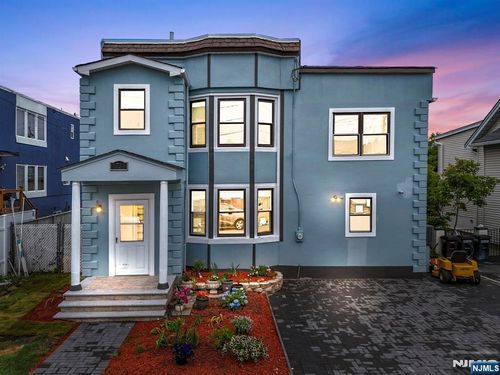 70 Bruno St, Moonachie, NJ, 07074-1023 | Card Image