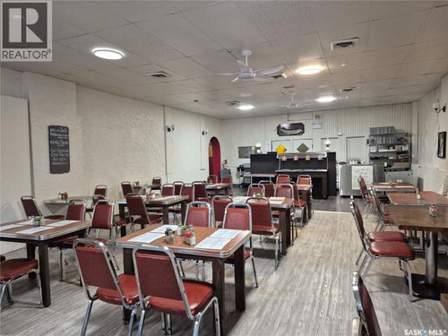 302 Main St, Melville, SK, S0A2P0 | Card Image