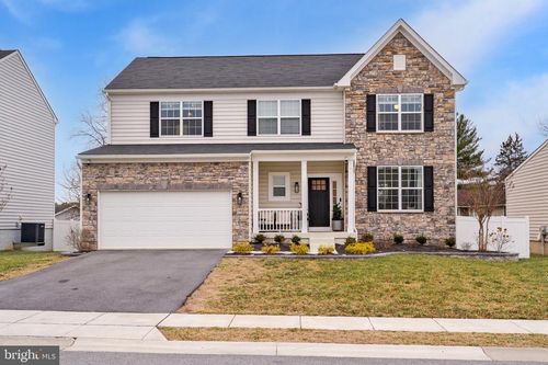 38 Deep Creek Rd, RANSON, WV, 25438-4600 | Card Image