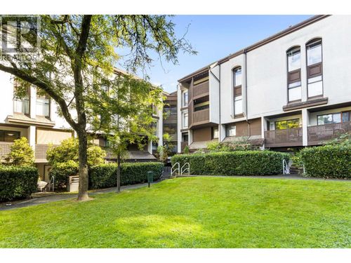 6-340 Ginger Dr, New Westminster, BC, V3L5L7 | Card Image