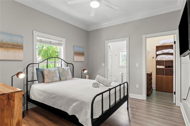 Bedroom #2 w/ walk in closet and en suite bathroom | Image 26