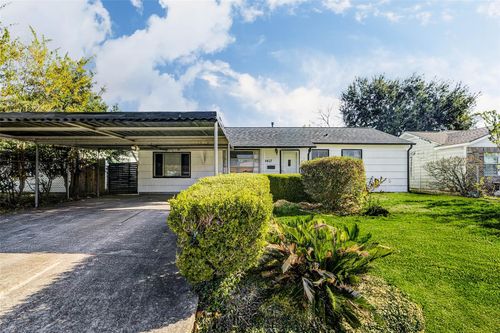 9417 Fairland Dr, Houston, TX, 77051-3116 | Card Image