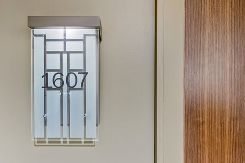 unit-1607-99 W South Temple, Salt Lake City, UT, 84101-4735 | Card Image