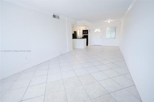apt-302-1575 Euclid Ave, Miami Beach, FL, 33139-3551 | Card Image