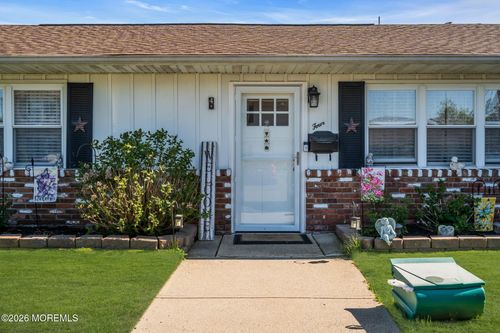 363-4 Michigan Dr, Matawan, NJ, 07747-3618 | Card Image