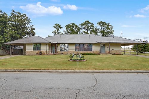 641 S Apple St, Sapulpa, OK, 74066-4611 | Card Image