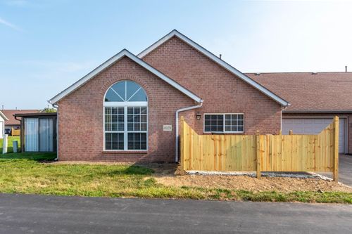4979 Meadow Run Dr, Hilliard, OH, 43026-7163 | Card Image