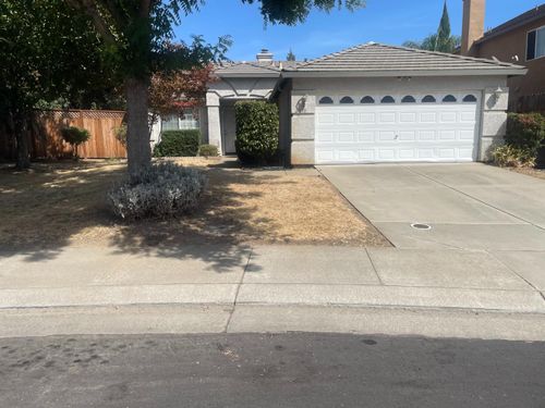 2339 Nisperos St, Stockton, CA, 95206-6107 | Card Image