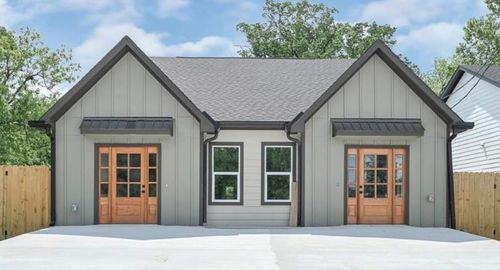 b-204 Booker T Washington St, Conroe, TX, 77301-3610 | Card Image