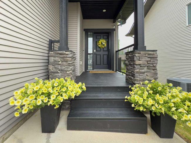 6826 - 59 Street Close, House other with 3 bedrooms, 4 bathrooms and 2 parking in Rocky Mountain House AB | Image 5