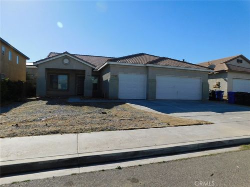 11765 Winewood Rd, Victorville, CA, 92392-1298 | Card Image