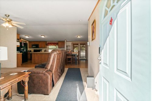 706 Sunny Dr, Livingston, TX, 77351-0878 | Card Image