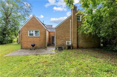 616 Jewell Avenue, House other with 3 bedrooms, 2 bathrooms and null parking in Portsmouth VA | Image 3