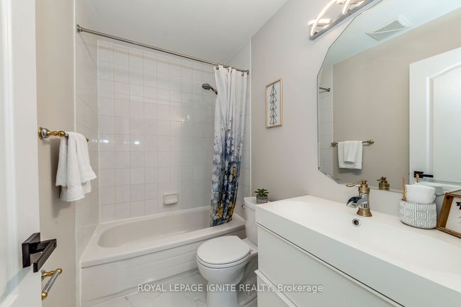 2390 Orchard Rd, House other with 3 bedrooms, 3 bathrooms and 1 parking in Burlington ON | Image 32