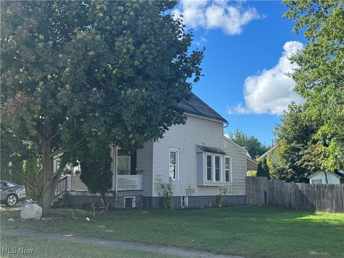 5121 Nathan Ave, Ashtabula, OH, 44004-6643 | Card Image