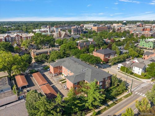 420-444 Chester St, Birmingham, MI, 48009-1474 | Card Image