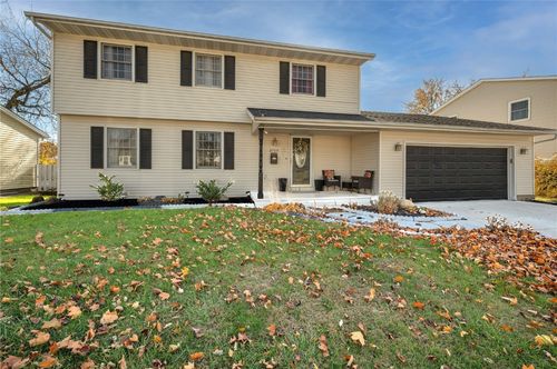 2765 26th Ave, Marion, IA, 52302-1318 | Card Image