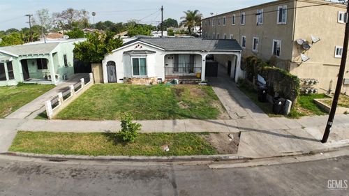 443 E 95th Street, Los Angeles, CA, 90003 | Card Image