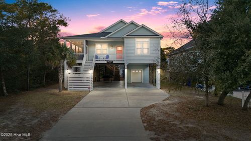 103 Ne 18th St, Oak Island, NC, 28465-6450 | Card Image