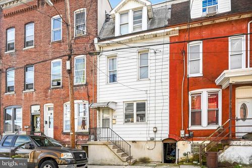 713 W Norwegian St, POTTSVILLE, PA, 17901-2826 | Card Image