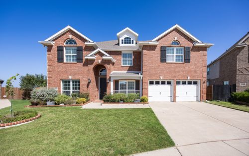 8520 Pinewood Dr, Fort Worth, TX, 76123-2098 | Card Image