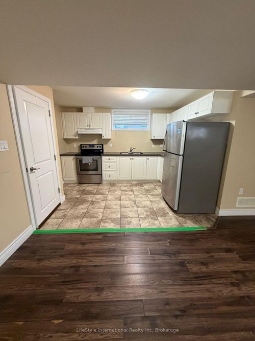 111 Dallan Dr, Guelph, ON, N1L0N3 | Card Image