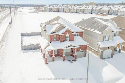 41 Diana Dr, Orillia, ON, L3V0E2 | Card Image