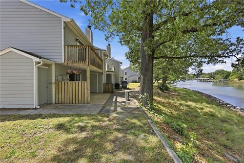 4a-7867 Sunset Dr, Hayes, VA, 23072-3624 | Card Image