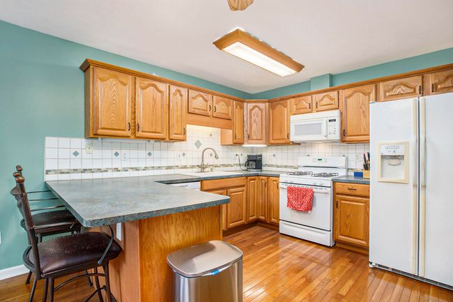 007__90a6310_664 | Image 6