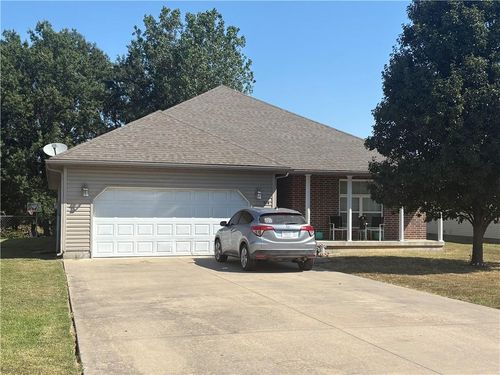 514 S Brooklyn Ct, Frontenac, KS, 66763-2221 | Card Image