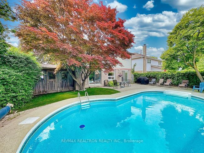 17 Colvin Cres, House other with 5 bedrooms, 4 bathrooms and 3 parking in Thornhill ON | Image 46
