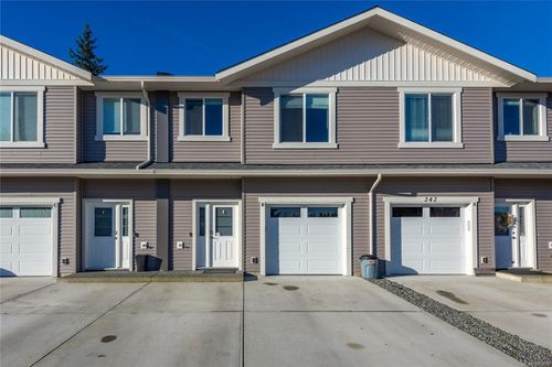 b-242 Petersen Rd, Campbell River, BC, V9W3H4 | Card Image