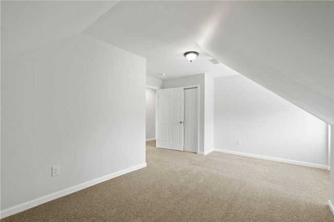3rd floor bedroom | Image 43