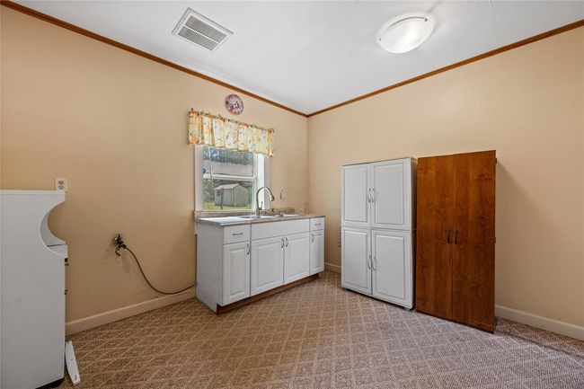 Cottage Kitchenette | Image 33