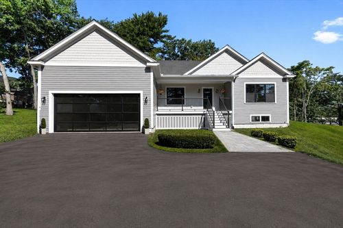 77 Farm St, Wakefield, MA, 01880-3549 | Card Image